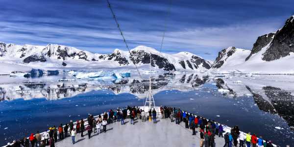 10 Reasons to Visit Antarctica This Year