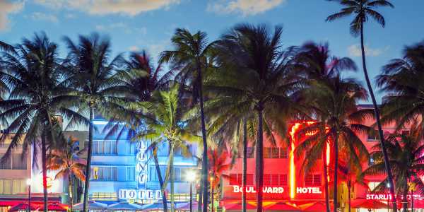 Miami Hotels With Art Deco Splendor