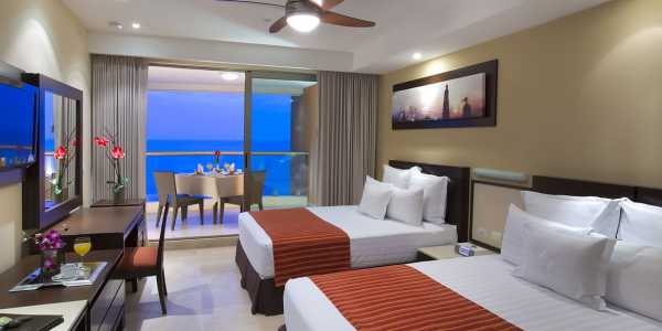 Sunset Plaza Beach Resort Puerto Vallarta - Deluxe Room