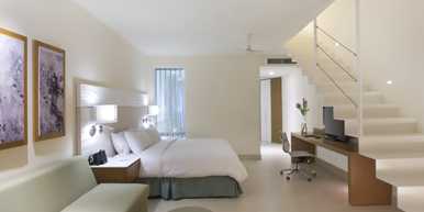 HiIlton Puerto Vallarta Resort - King Bed Terrace Junior Suite