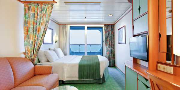 Voyager of the Seas - Deluxe Ocean View Stateroom w/ Balcony