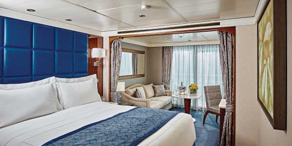 Seven Seas Voyager - Deluxe Veranda Suite