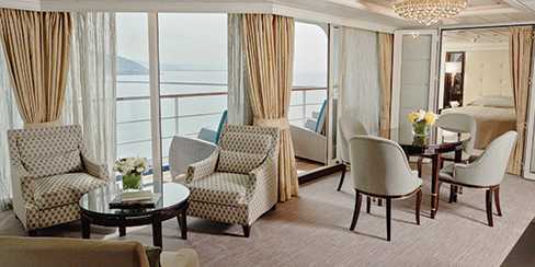 Seven Seas Voyager - Master Suite