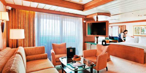 Voyager of the Seas - Owner's Suite