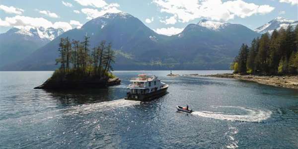 Dunhill Travel Deals